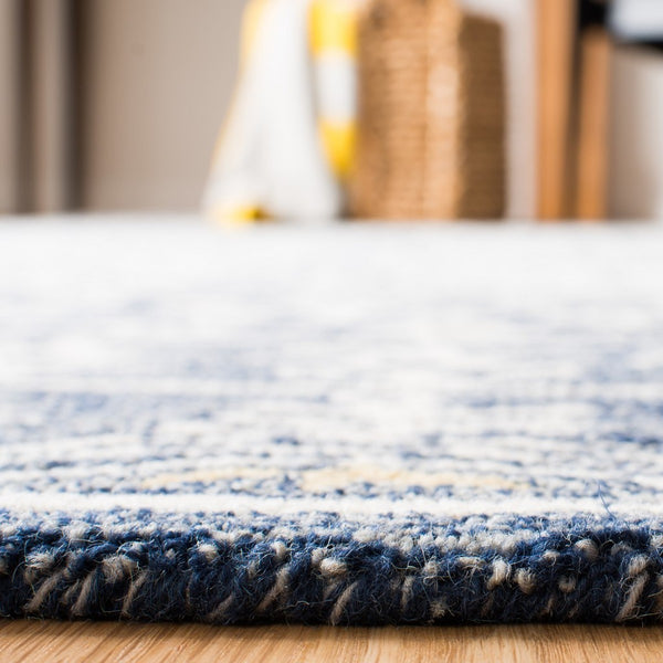 Safavieh Micro-Loop 619 Hand Tufted Wool and Cotton with Latex Contemporary Rug MLP619M-4