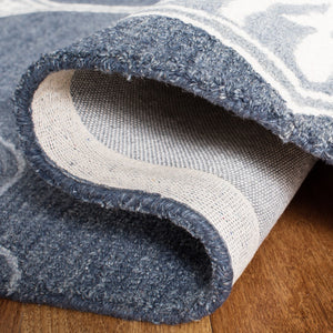 Safavieh Micro Loop MLP620 Hand Tufted Rug