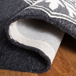 Safavieh Micro Loop MLP620 Hand Tufted Rug