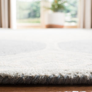 Safavieh Micro Loop MLP620 Hand Tufted Rug