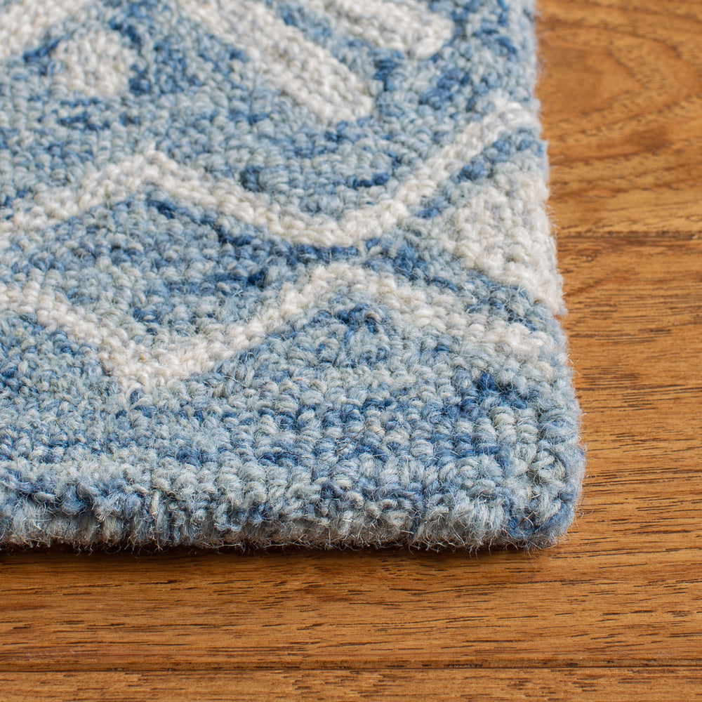 Safavieh Micro Loop MLP646 Hand Tufted Rug