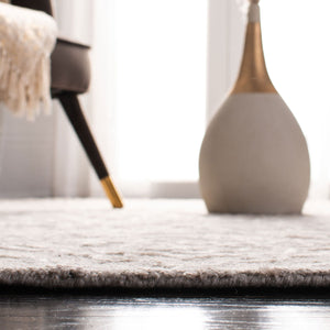 Safavieh Manchester 524 Hand Tufted Wool and Viscose Rug MNH524B-3