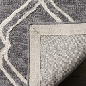 Safavieh Manchester 540 Hand Tufted 65% Wool and 35% Viscose Rug MNH540A-3