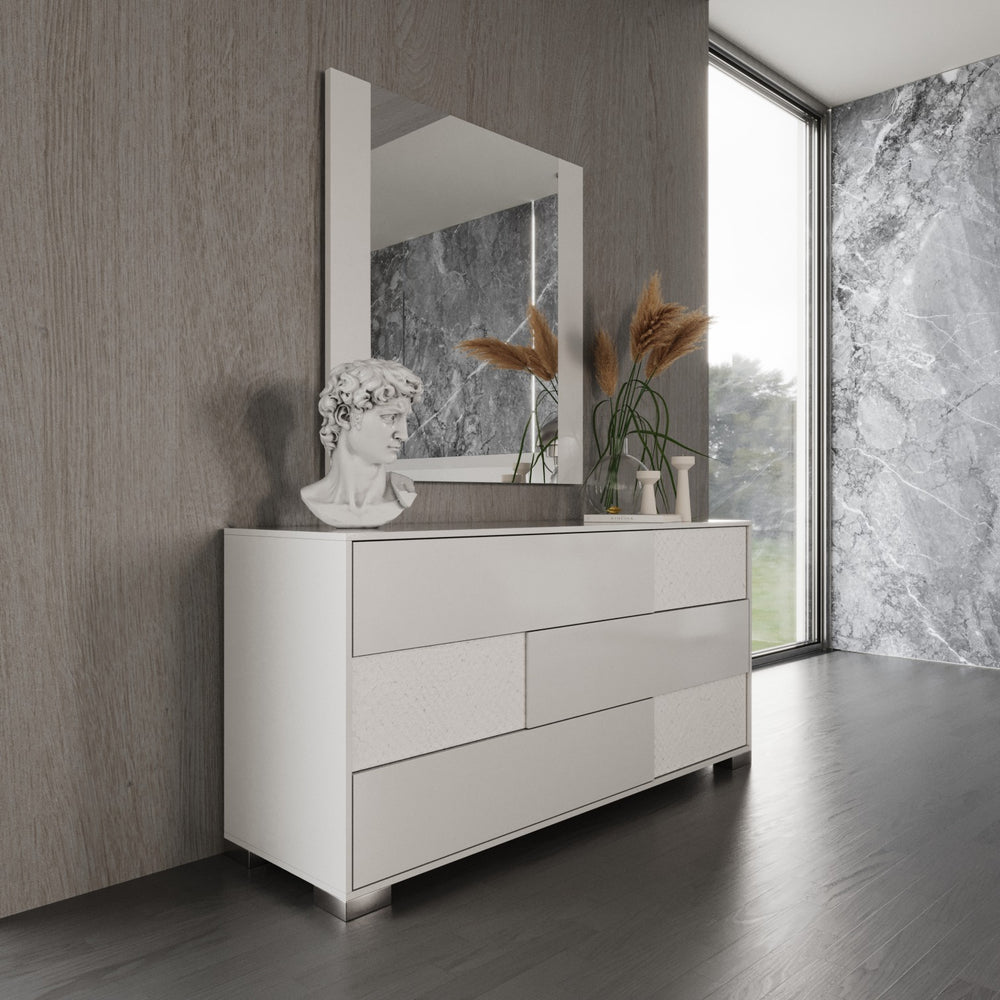 VIG Furniture Modrest Monza Italian Modern White Dresser VGACMONZA-DSR