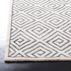 Safavieh Mosaic MOS158 Hand Knotted Rug