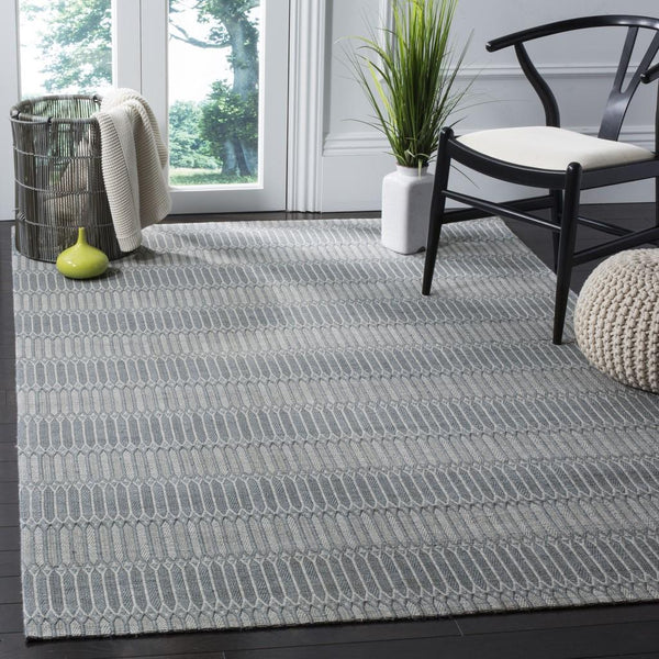 Safavieh Marbella 124 Hand Loomed Bamboo and Viscose Contemporary Rug MRB124A-3