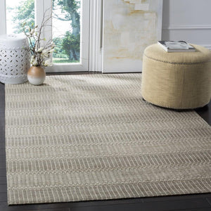 Safavieh Marbella 124 Hand Loomed Bamboo and Viscose Contemporary Rug MRB124E-3