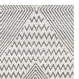 Safavieh Marbella 304 Contemporary Hand Loomed Pile Content: 50% Wool, 50% Polyester | Overall Content: 45% Wool, 50% Polyester, 5% Cotton Rug MRB304F-4