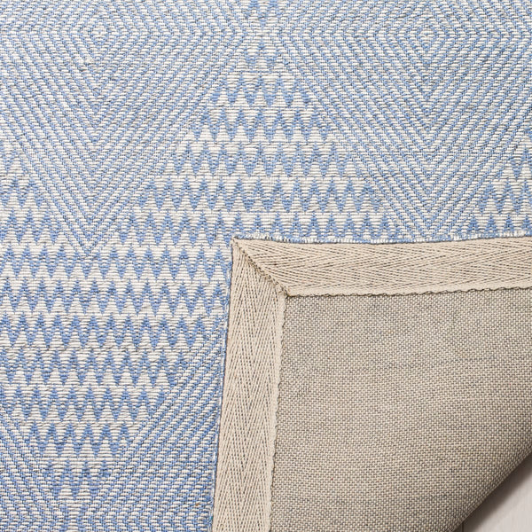 Safavieh Marbella MRB304 Hand Loomed Rug