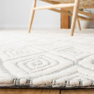 Safavieh Marbella 308  Hand Woven 100% Wool Pile Rug MRB308L-9