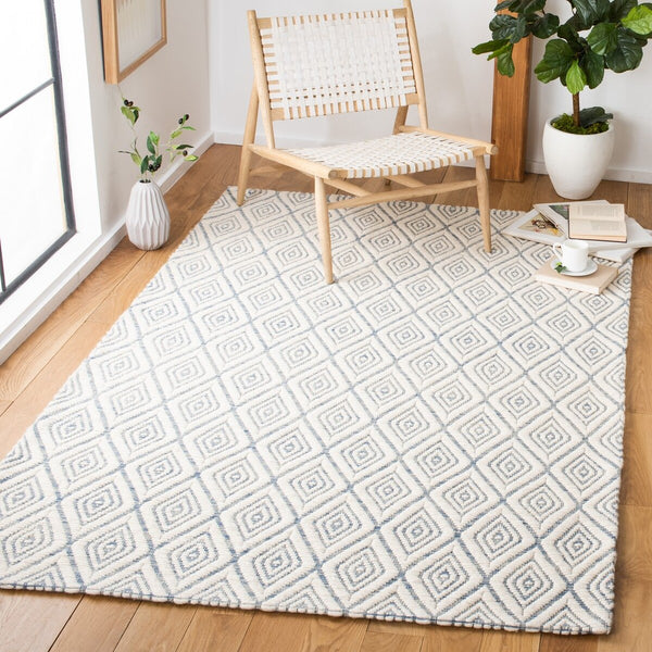 Safavieh Marbella 308 Hand Woven 100% Wool Pile Rug Blue / Ivory MRB308M-4
