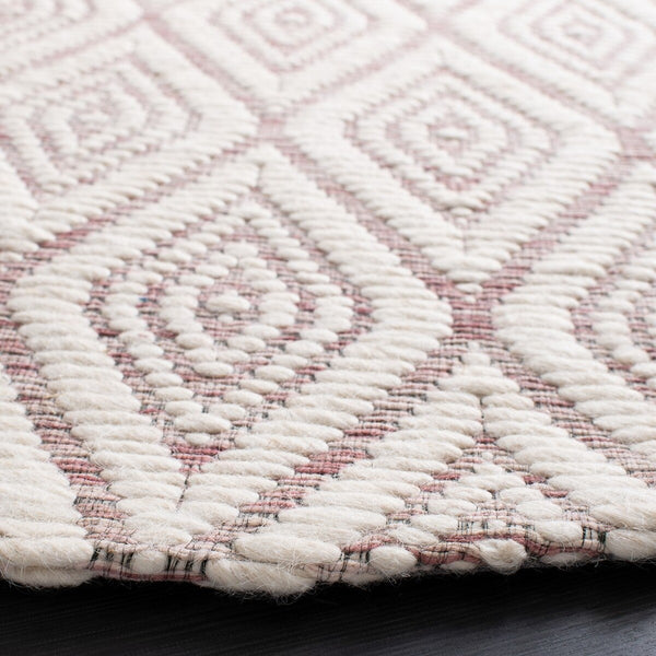 Safavieh Marbella 308 Hand Woven 100% Wool Pile Rug Dark Pink / Ivory MRB308U-4