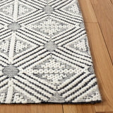 Safavieh Marbella 451 Hand Loomed Wool and Cotton with Latex Contemporary Rug MRB451A-8