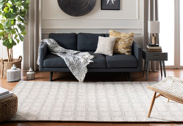 Marbella 525 Contemporary Hand Loomed 80 % Wool 20 % Cotton Rug Beige