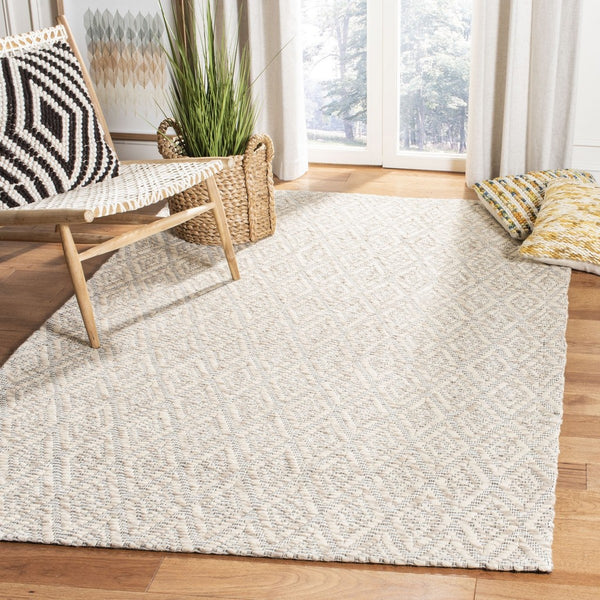 Safavieh Marbella 526 Hand Loomed 80% Wool and 20% Polyester Contemporary Rug MRB526A-3