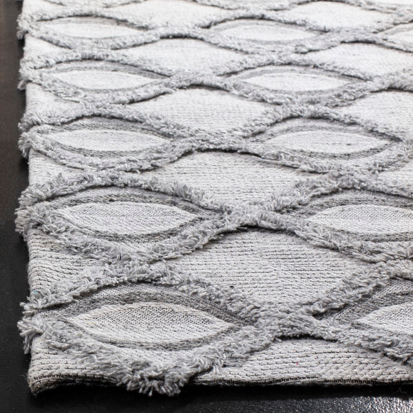 Safavieh Marbella MRB601 Hand Loomed Rug