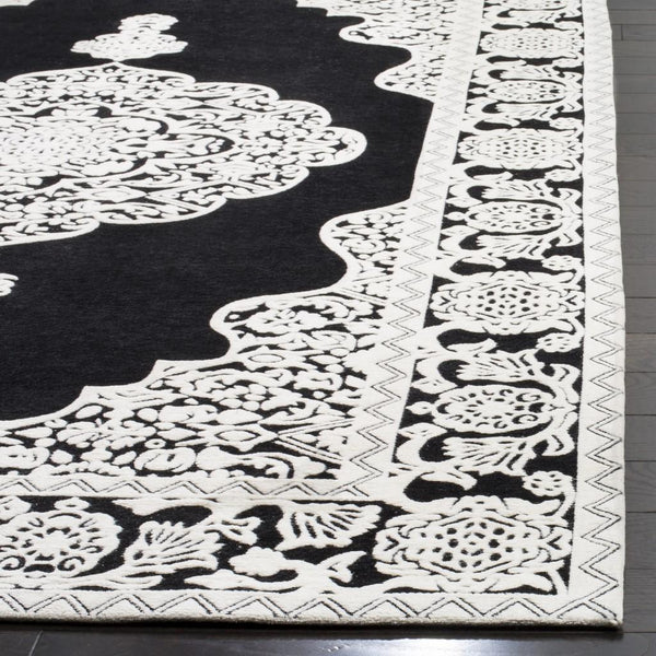 Safavieh Marbella 615 Hand Loomed 83% Polyester/14% Cotton/and 3% Rayon Contemporary Rug MRB615B-28