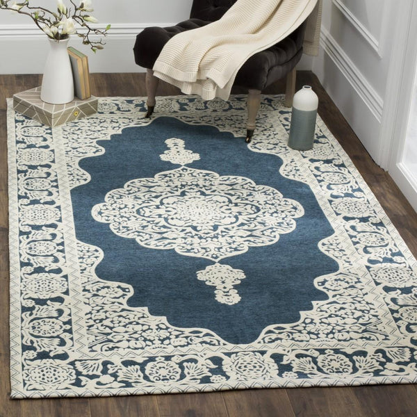 Safavieh Marbella 615 Hand Loomed 83% Polyester/14% Cotton/and 3% Rayon Contemporary Rug MRB615D-28