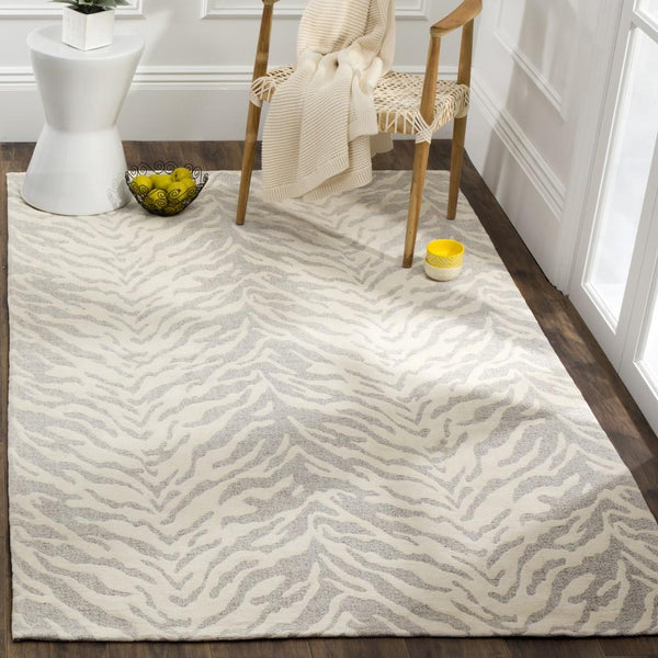 Safavieh Marbella 632 Hand Loomed Polyester Chenille Contemporary Rug MRB632A-3