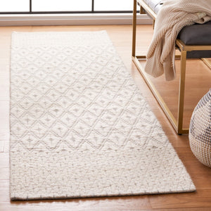 Safavieh Marbella 752 Hand Woven 80% Wool and 20% Cotton Rug MRB752A-8