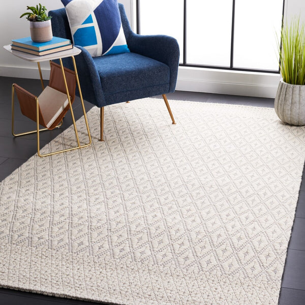Safavieh Marbella 752 Hand Woven 80% Wool and 20% Cotton Rug MRB752A-8