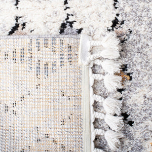 Safavieh Morocco 825 Polyester Pile Power Loomed Bohemian Rug MRC825F-7SQ