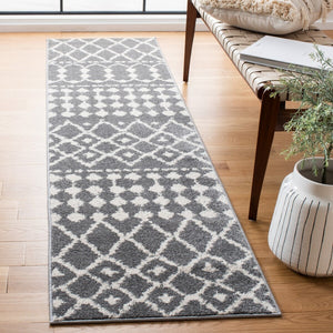 Mercer 400 Mercer 414 Bohemian Power Loomed Polypropylene Pile Rug Grey / Cream