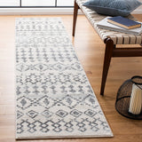 Mercer 400 Mercer 420 Bohemian Power Loomed Polypropylene Pile Rug Ivory / Grey