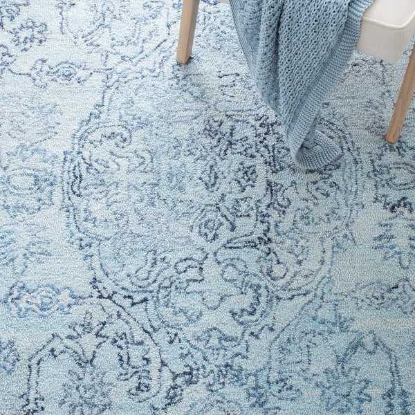 Safavieh Marquee 112 Hand Tufted 90% Recycled Polyester and 10% Wool Transitional Rug MRQ112J-9