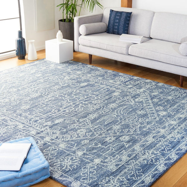 Safavieh Marquee 115 Hand Tufted 90% Recycled Polyester and 10% Wool Transitional Rug MRQ115N-8