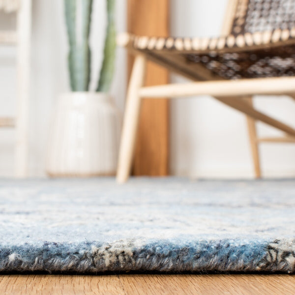 Safavieh Marquee 116 Hand Tufted 90% Recycled Polyester and 10% Wool Transitional Rug MRQ116M-8