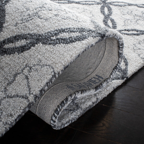 Safavieh Marquee 118 Hand Tufted 90% Recycled Polyester and 10% Wool Transitional Rug MRQ118A-8