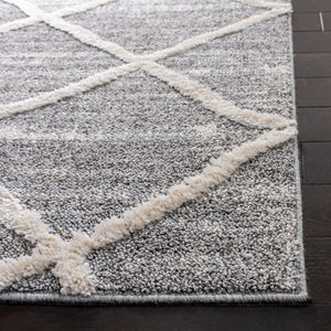 Martha Stewart Lucia Shag Martha Stewart 0720 Shag & Flokati Power Loomed Polypropylene Pile Rug White / Light Grey