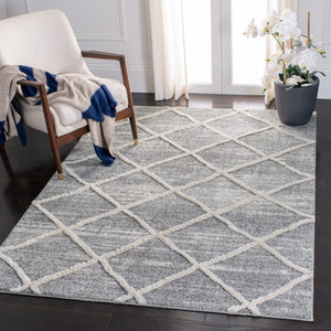 Martha Stewart Lucia Shag Martha Stewart 0720 Shag & Flokati Power Loomed Polypropylene Pile Rug White / Light Grey
