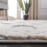 Martha Stewart Lucia Shag Martha Stewart 0728 Shag & Flokati Power Loomed Polypropylene Pile Rug White / Light Grey