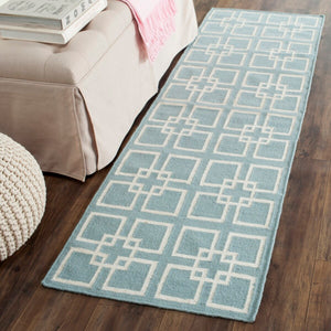 Square Dance Flat Weave Rug - Geometric Wool Dhurrie for Casual and Contemporary Spaces