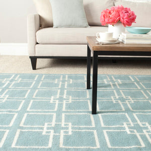 Square Dance Flat Weave Rug - Geometric Wool Dhurrie for Casual and Contemporary Spaces