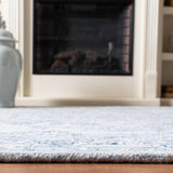 Martha Stewart 3370 Traditional Hand Woven Wool Rug Light Blue / Ivory