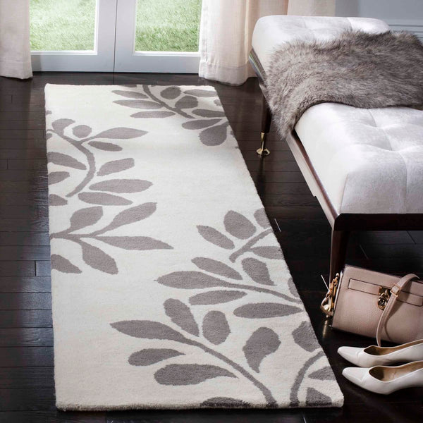 Safavieh Martha MSR4560 Tufted And Hand Loomed Rug