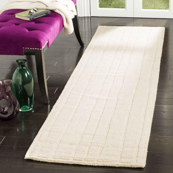 Safavieh Martha MSR4619 Tufted And Hand Loomed Rug