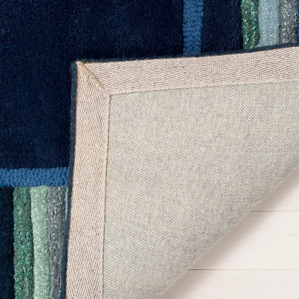 Safavieh Striped Border HAND TUFTED 70% Wool and 30% Viscose Rug MSR4715C-8R