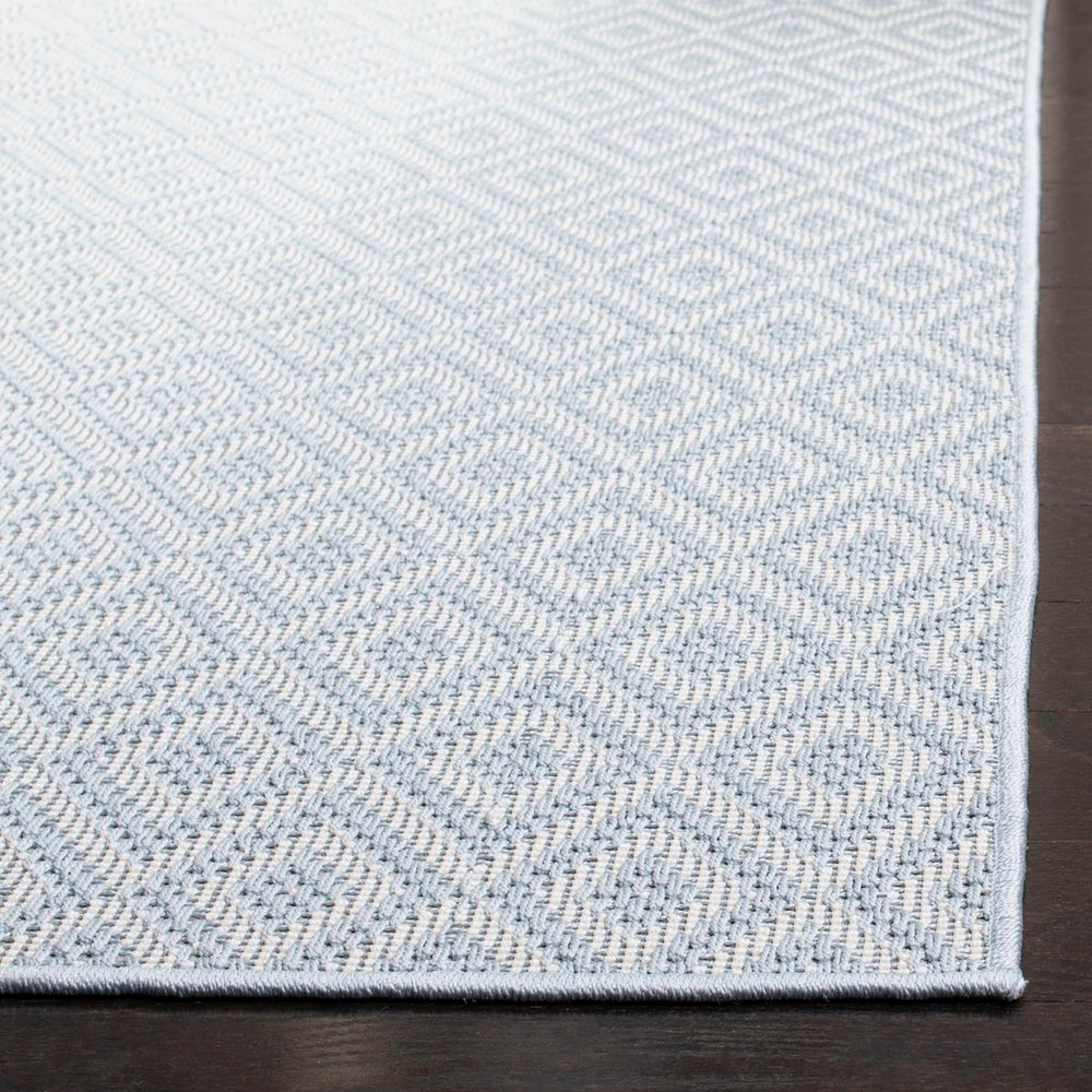 Martha Stewart Indoor Outdoor Martha Stewart Outdoor 337 Indoor - Outdoor Power Loomed Polypropylene Frize Rug Aqua / Cream