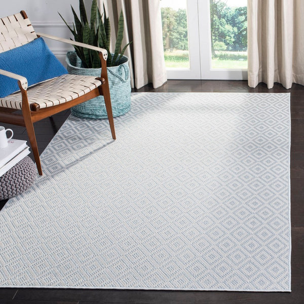 Martha Stewart Indoor Outdoor Martha Stewart Outdoor 337 Indoor - Outdoor Power Loomed Polypropylene Frize Rug Aqua / Cream