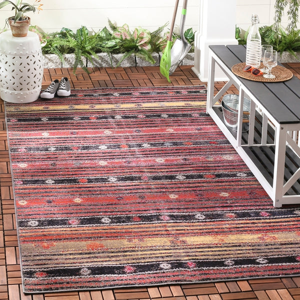 Safavieh Montage 217 Power Loomed 95% Polypropylene/ 5% Polyester Rug MTG217P-4