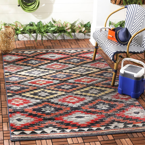 Safavieh Montage 246 Power Loomed 95% Polypropylene/ 5% Polyester Rug MTG246P-4