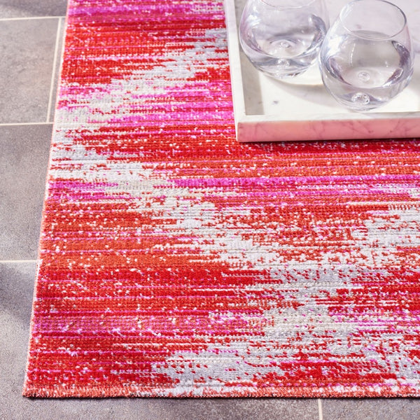 Montage 200 Montage  Power Loomed 100% Polypropylene Rug Fuchsia / Ivory