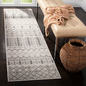 Safavieh Montage 365 Power Loomed 95% Polypropylene/ 5% Polyester Rug MTG366G-26