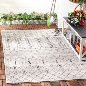 Safavieh Montage 365 Power Loomed 95% Polypropylene/ 5% Polyester Rug MTG366G-26