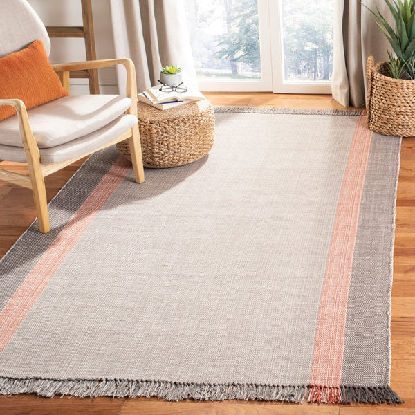 Safavieh Montauk MTK301 Hand Woven Rug