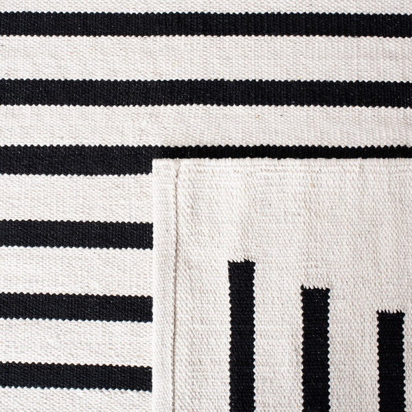 Safavieh Montauk 313 Hand Woven 100% Cotton Rug Ivory / Black 100% Cotton MTK313A-9